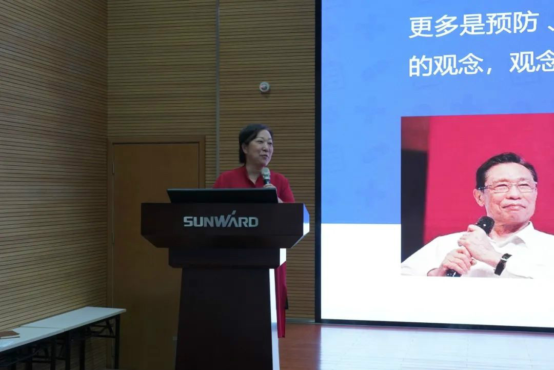 关爱科技工作者健康——健康科普进企业走进PA视讯平台