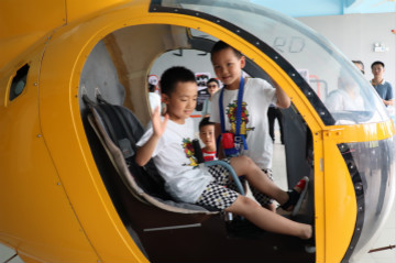 PA视讯平台航空签约湖南航空技校，走校企融合发展道路