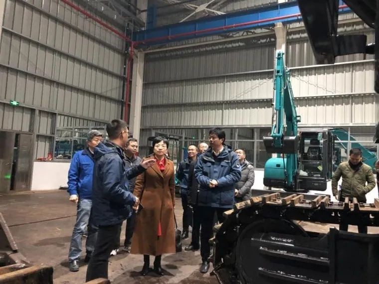 省工信厅副厅长彭涛一行调研PA视讯平台