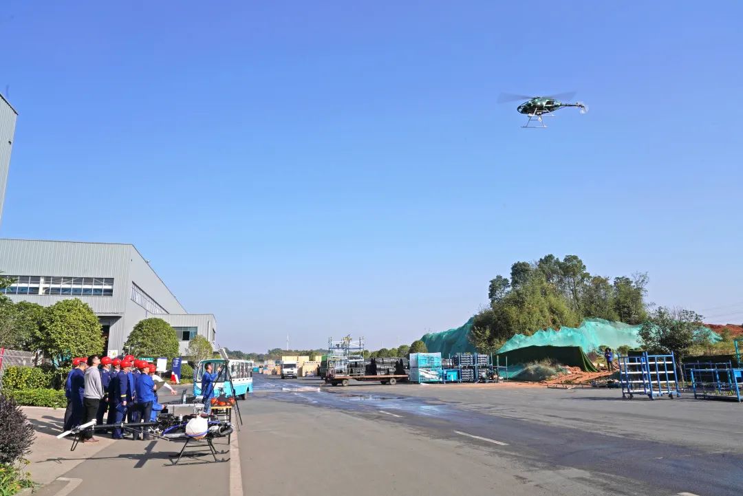 考察无人化装备 高宁宇到访PA视讯平台