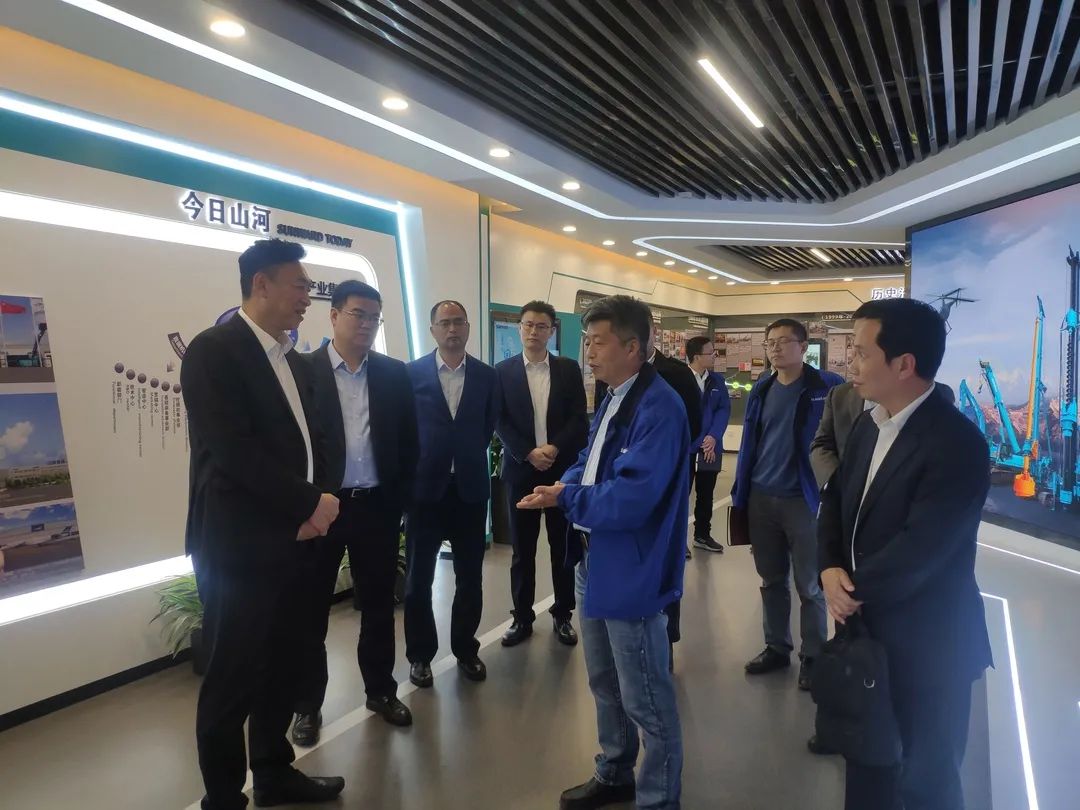 中国联通首席科学家范济安到访PA视讯平台