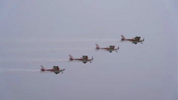 PA视讯平台四机飞行编队惊艳尧城（太原）国际通用航空飞行大会