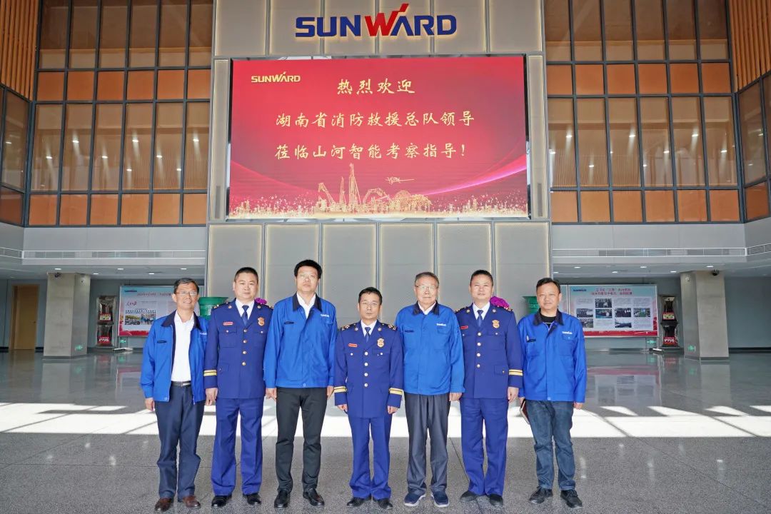 考察无人化装备 高宁宇到访PA视讯平台