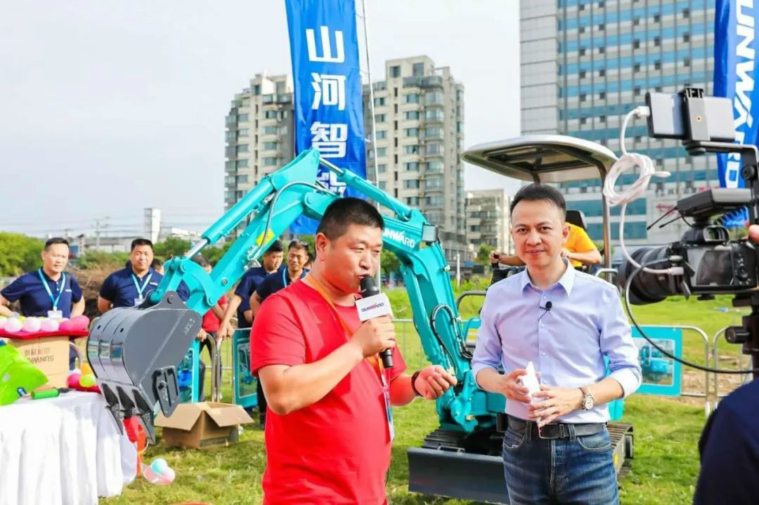 2020全球微挖大会 PA视讯平台精品微挖赢得满堂彩