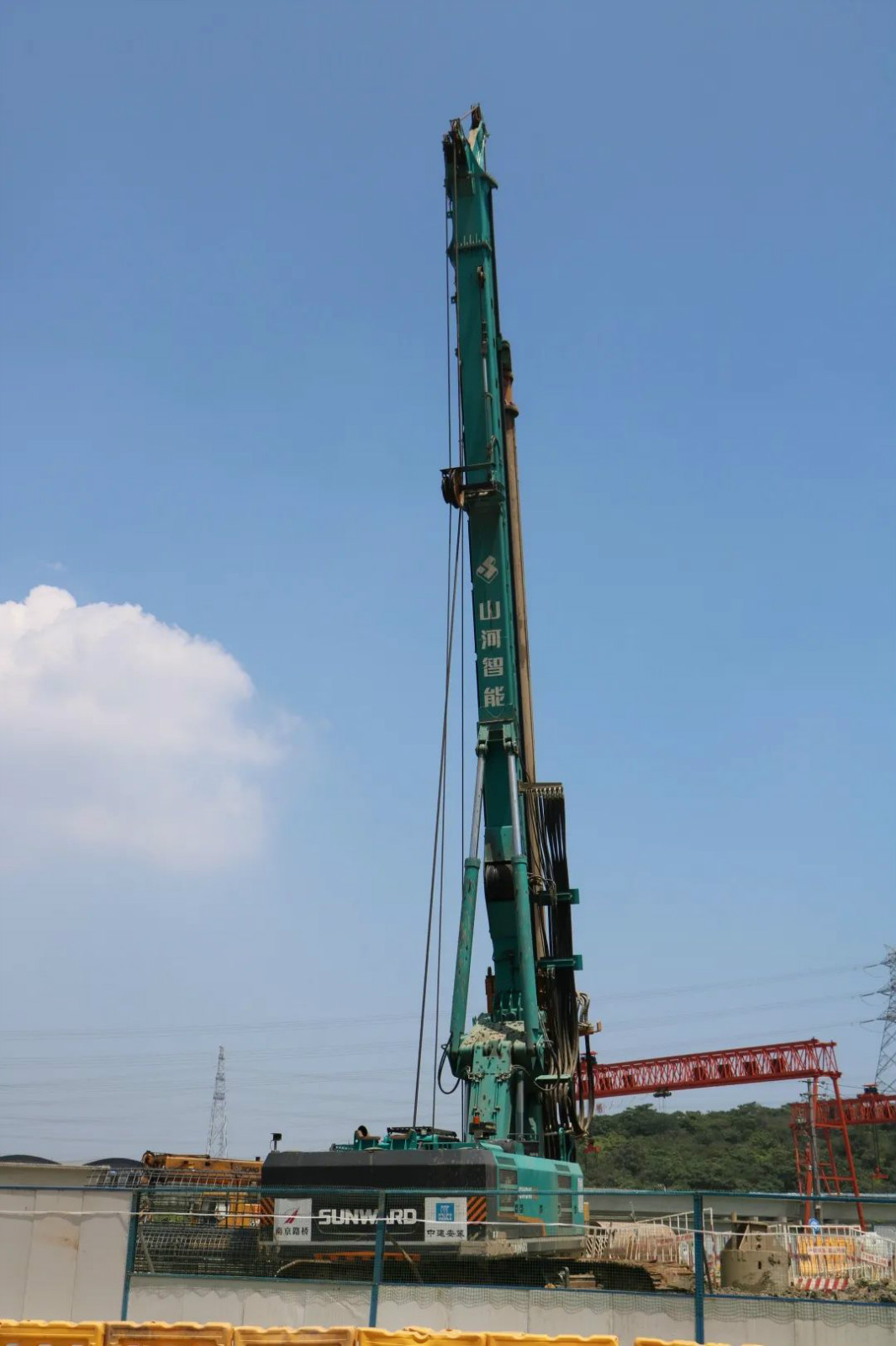 从业20多年的他，为何对PA视讯平台旋挖钻机情有独钟