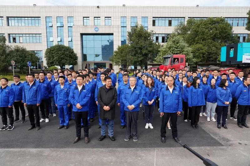 PA视讯平台首台SWHG70连续墙液压抓斗顺利交机