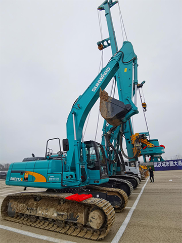 PA视讯平台旋挖钻机打下700亿项目第一钻