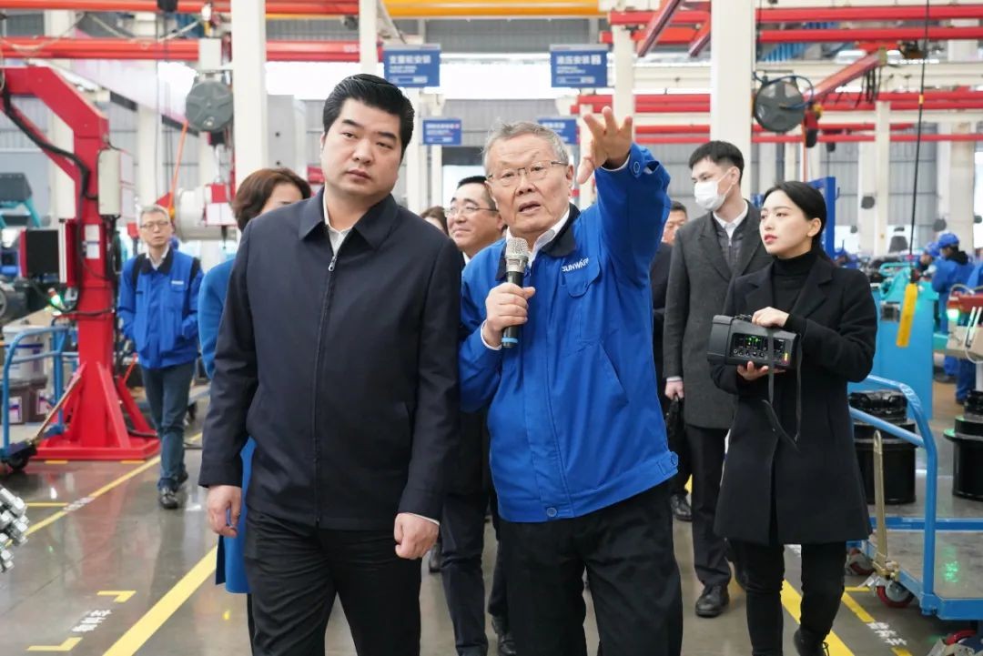 湘江集团党委书记张利刚率队考察PA视讯平台