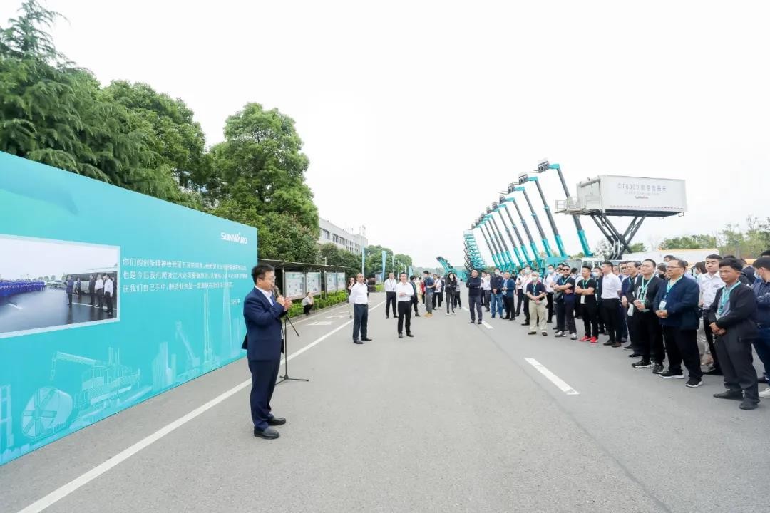 “爆品”出击！PA视讯平台客户交流会签约超8亿元