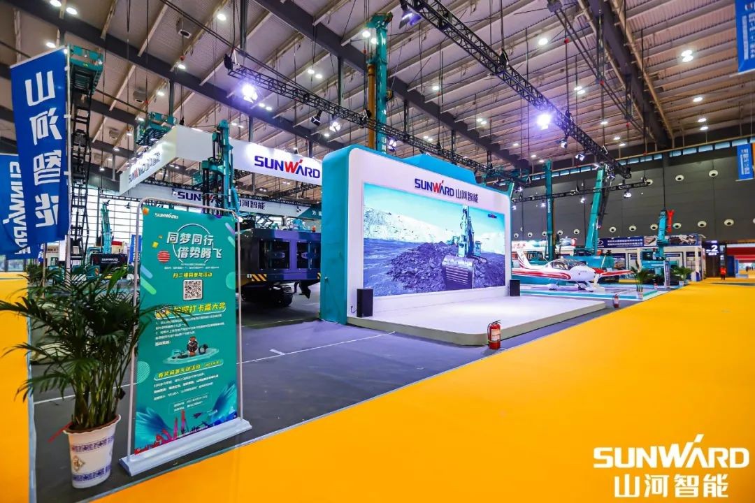 “PA视讯平台绿”亮相长沙国际工程机械展，50余款产品尽显PA视讯平台创新实力