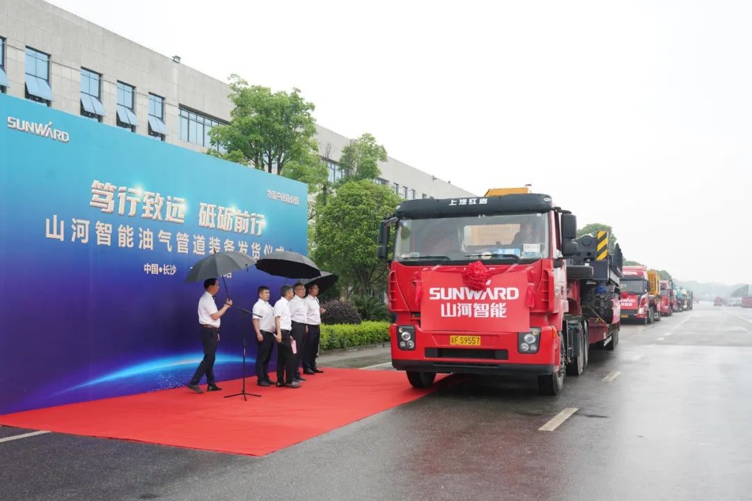 PA视讯平台世界首台套油气管道装备发往国家重点工程