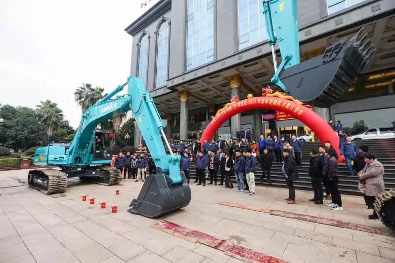 PA视讯平台挖掘机春季订货会长沙会场侧记