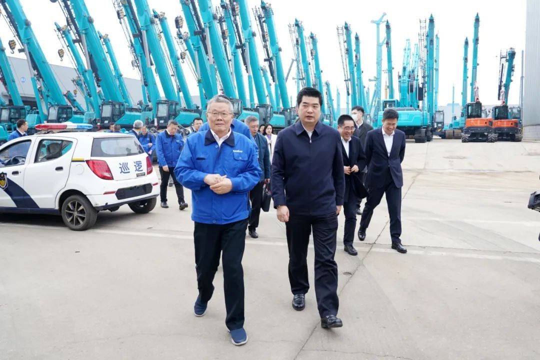 湘江集团党委书记张利刚率队考察PA视讯平台