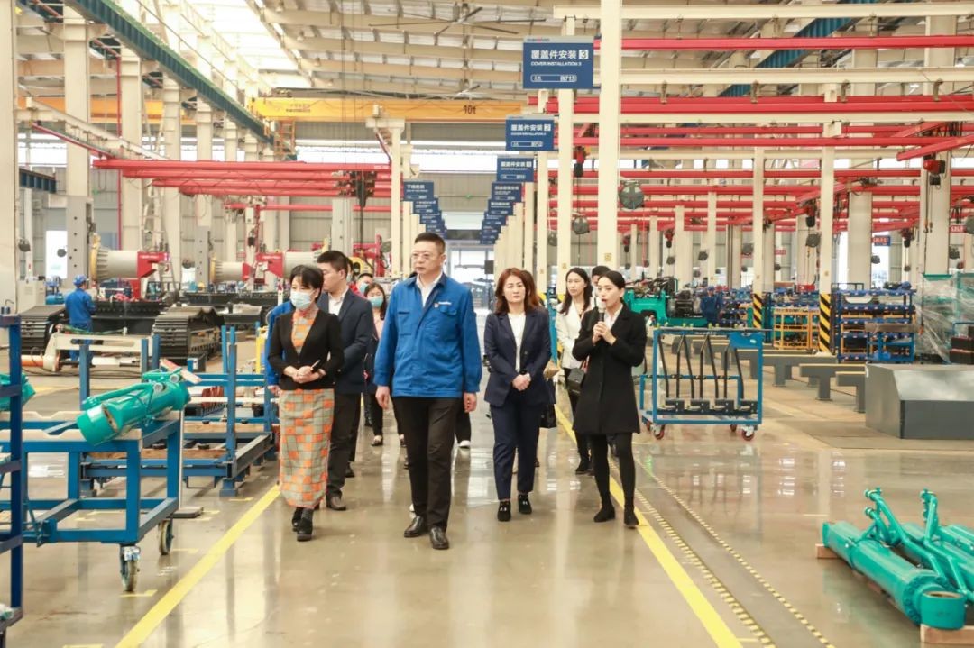 叶檀财经团队调研PA视讯平台