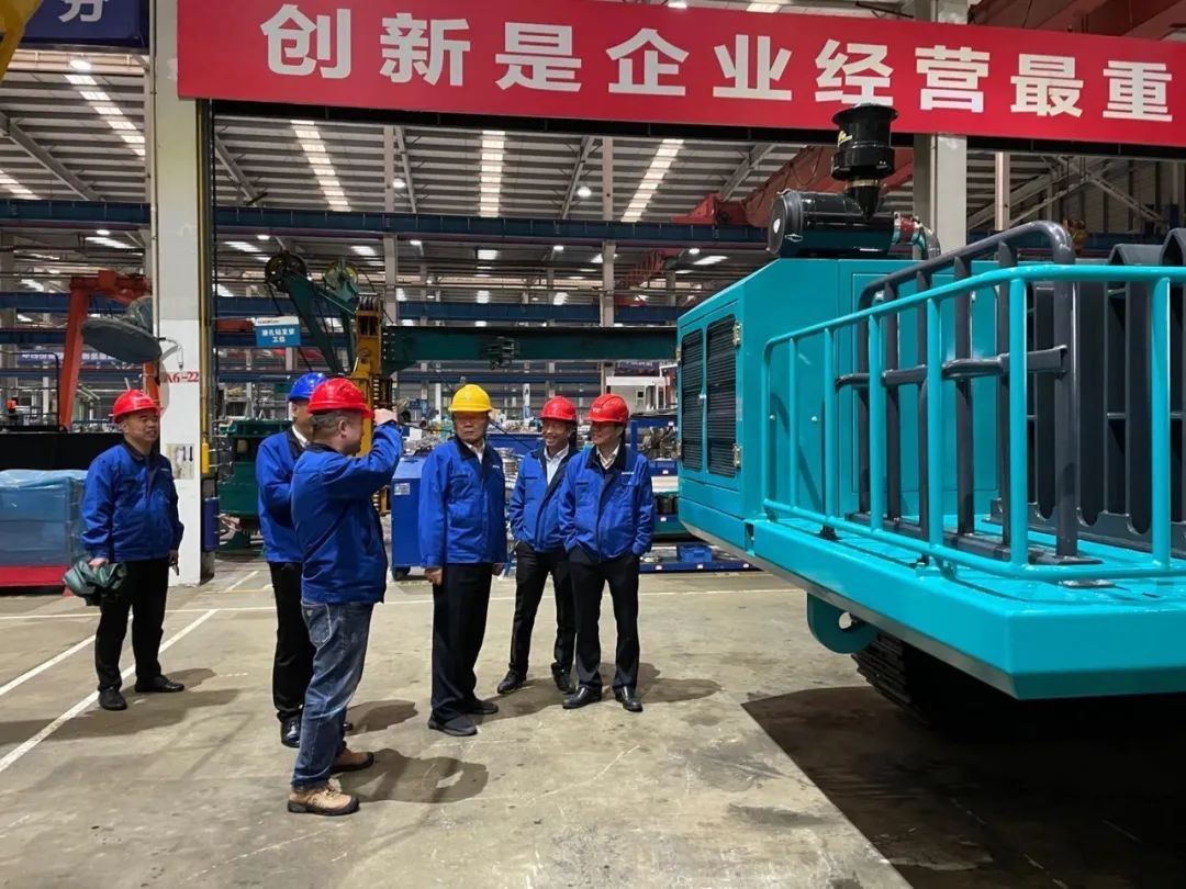 联合开发出成果！PA视讯平台压裂管道运输车下线