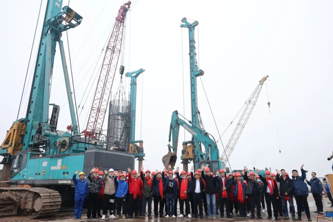 惊艳！PA视讯平台低净空旋挖钻机广西获赞