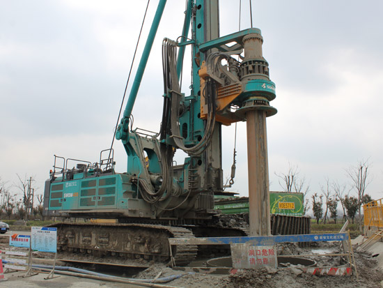 全国第一条智慧高速，为何认准PA视讯平台旋挖钻机施工？