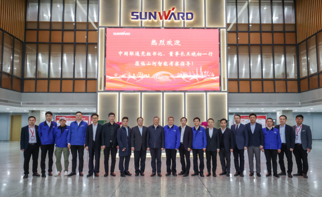 中国联通党组书记、董事长王晓初到访PA视讯平台