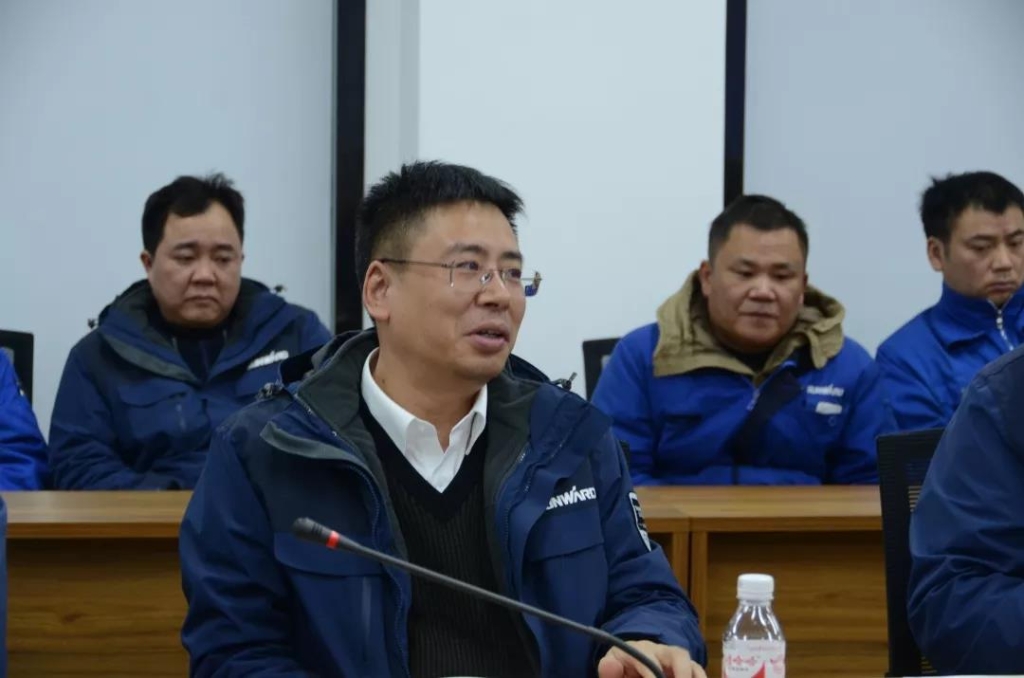 PA视讯平台召开春节困难职工座谈会