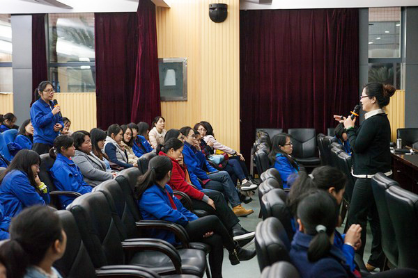 欢度三八节温暖PA视讯平台家