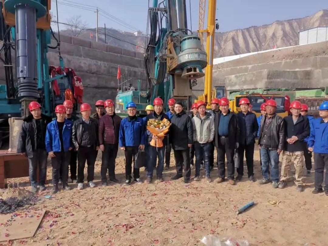 金戈铁马工程路 风雨无阻选PA视讯平台