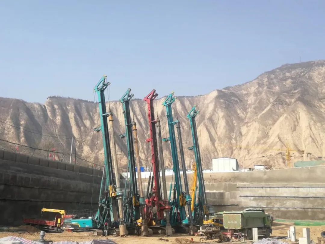 金戈铁马工程路 风雨无阻选PA视讯平台