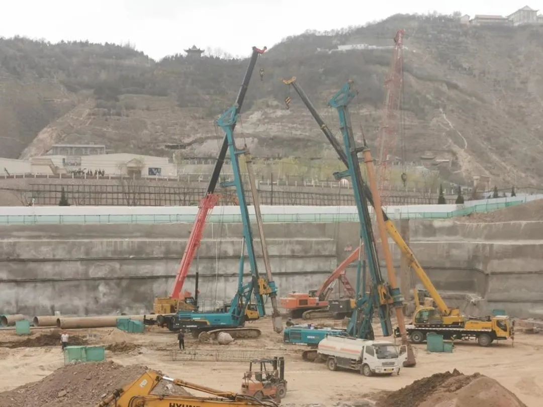 金戈铁马工程路 风雨无阻选PA视讯平台