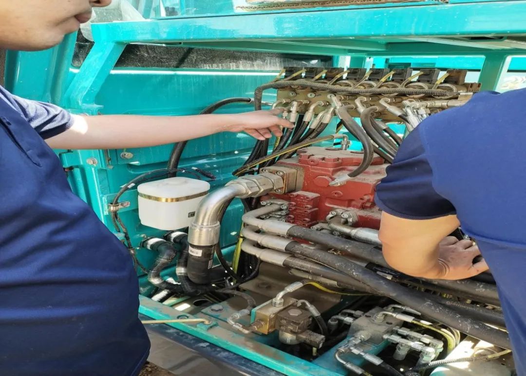 茫茫大西北，浓浓PA视讯平台情！PA视讯平台全球服务万里行走进西北