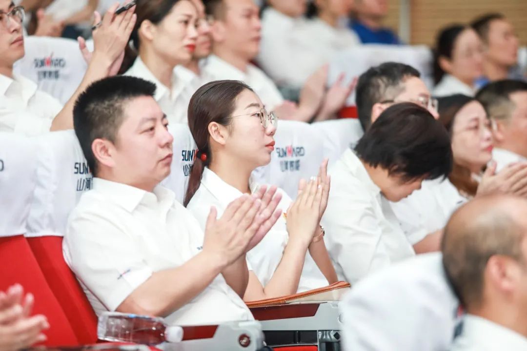 PA视讯平台党委集中收看庆祝中国共产党成立100周年大会现场直播