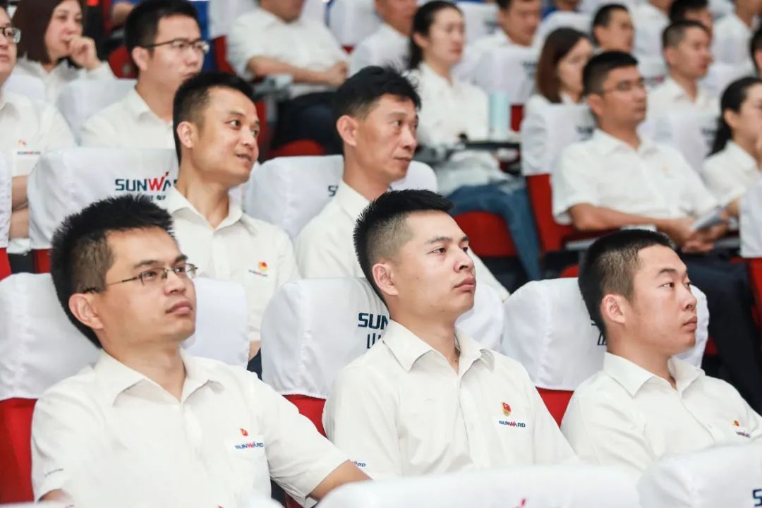 PA视讯平台党委集中收看庆祝中国共产党成立100周年大会现场直播