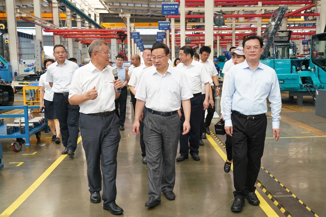 国家统计局总经济师毛盛勇率团调研考察PA视讯平台