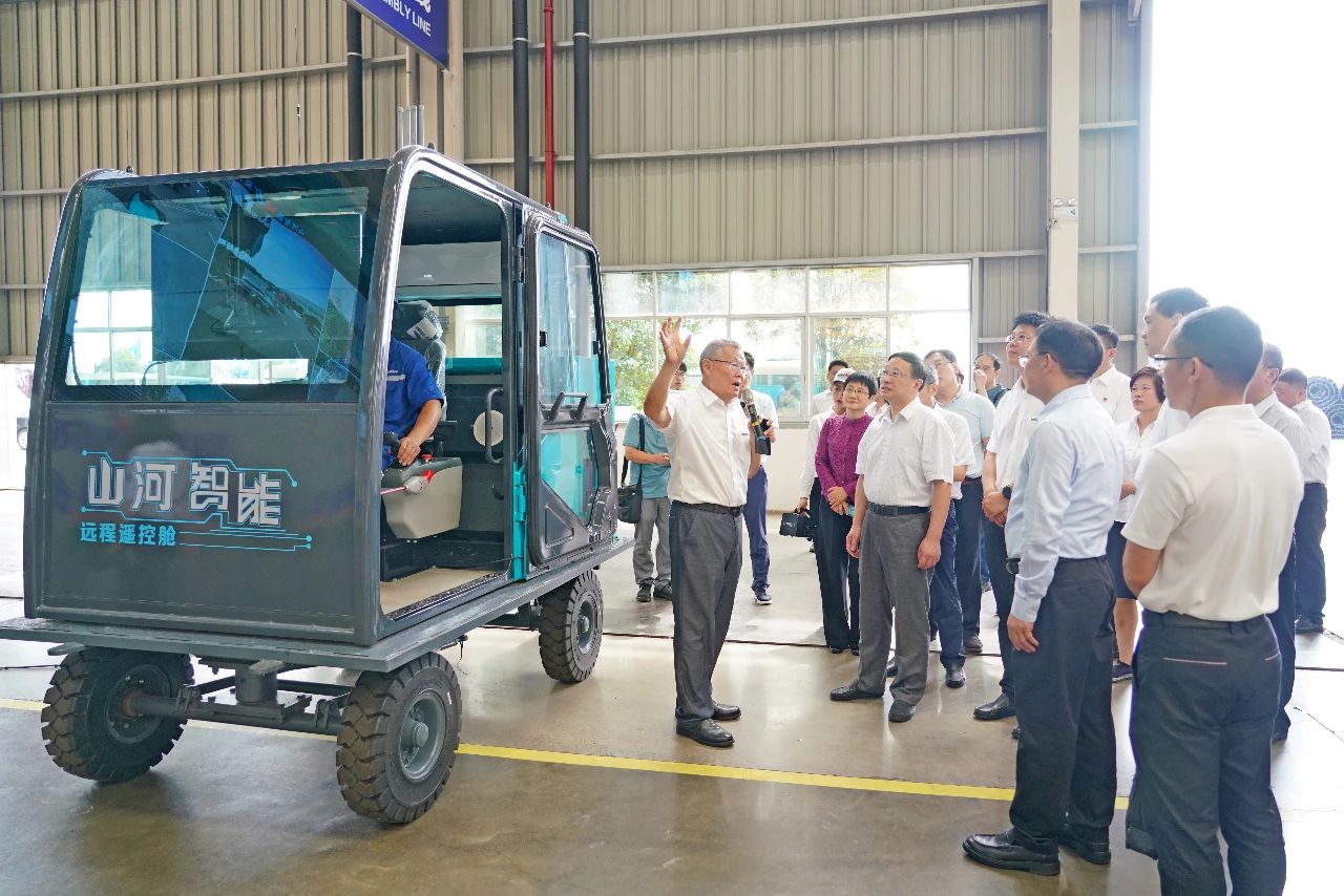 国家统计局总经济师毛盛勇率团调研考察PA视讯平台