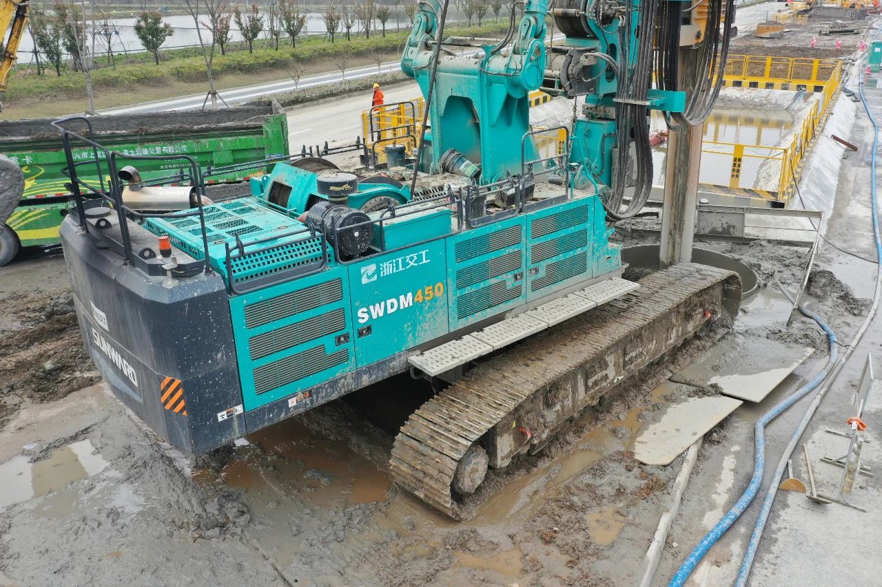 征战全国首条智慧高速，PA视讯平台旋挖钻机凭什么？