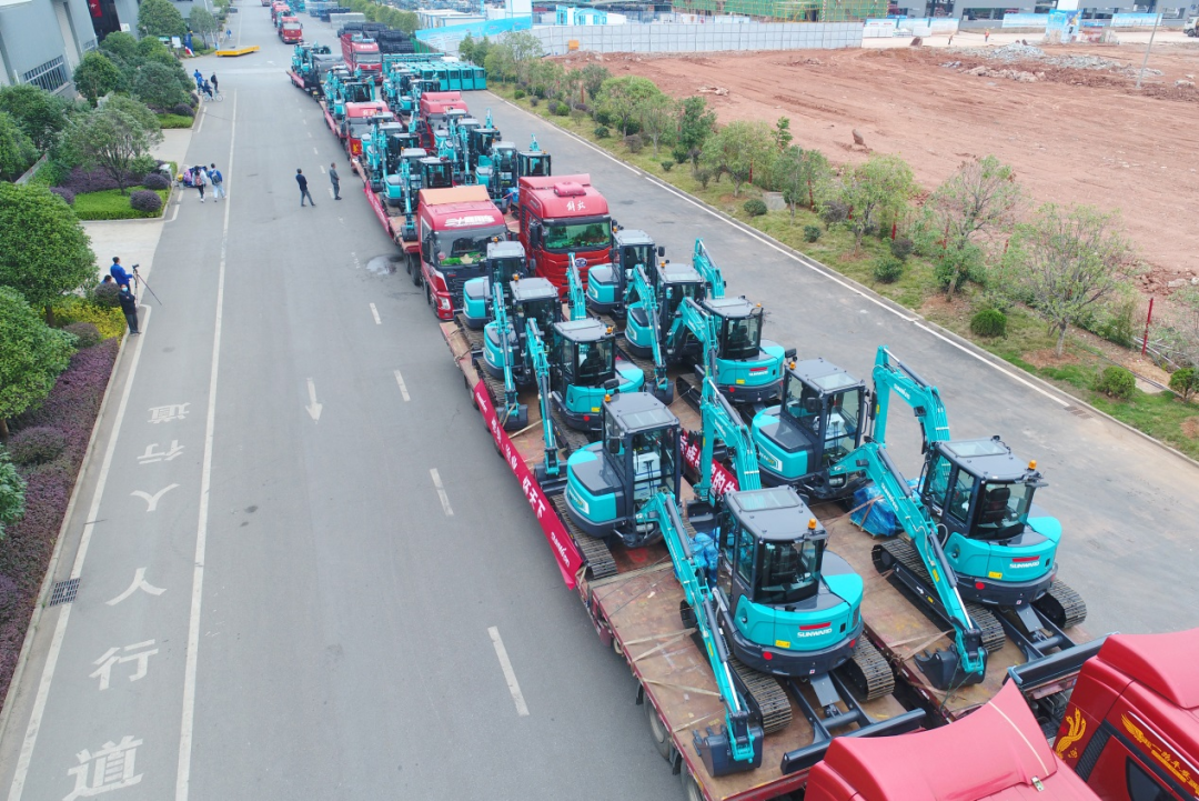 助力祖国西南地区建设！PA视讯平台国内首批SWE60UF无尾挖掘机批量交付