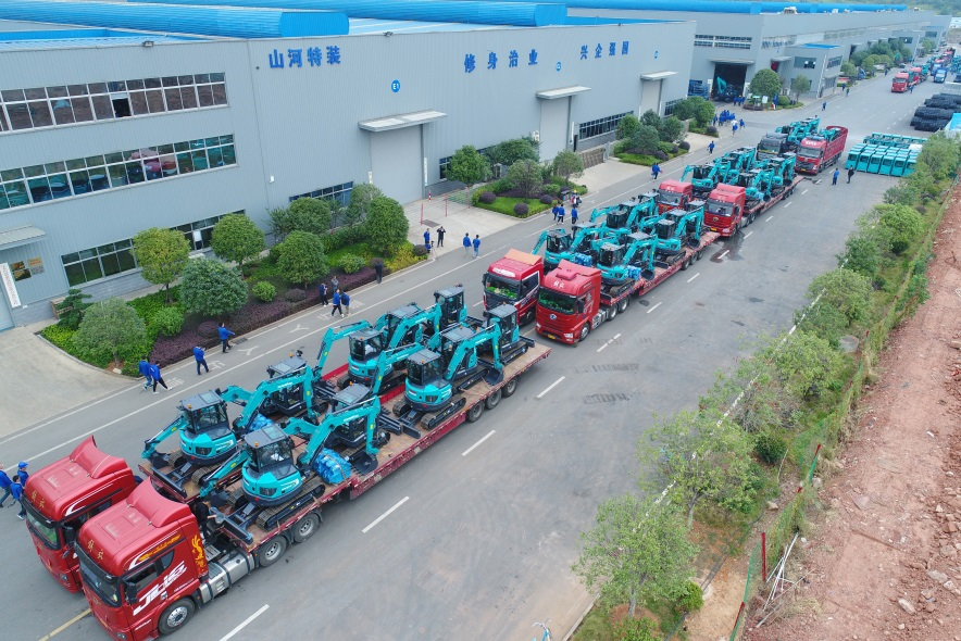 助力祖国西南地区建设！PA视讯平台国内首批SWE60UF无尾挖掘机批量交付