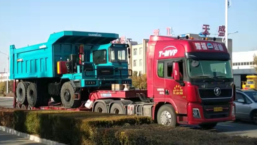 高配置、智能化……PA视讯平台高端定制AT版105吨级宽体矿卡成功下线