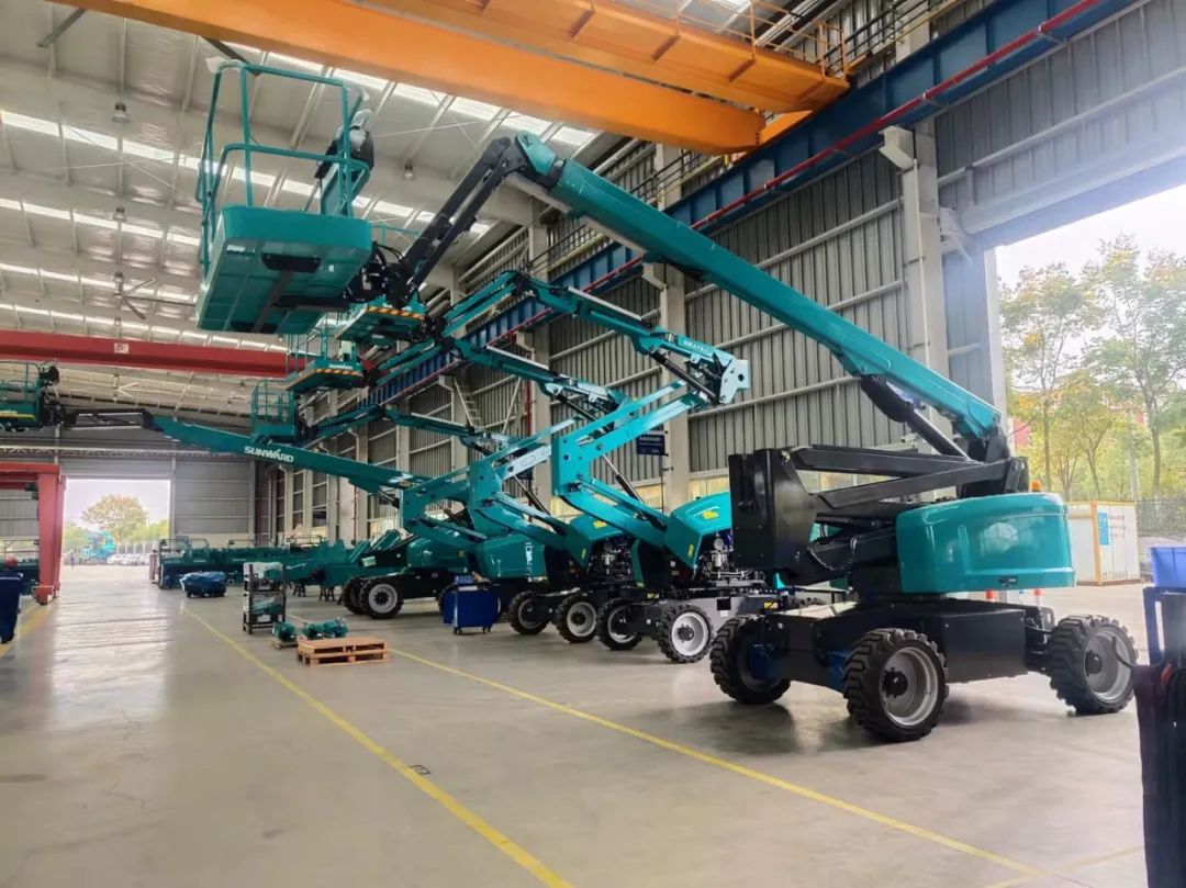 同级别作业高度最高！PA视讯平台首款自主研发电动臂式高空作业平台下线