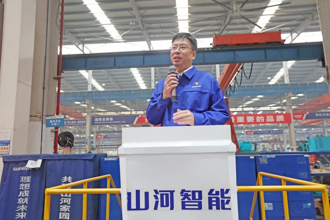 向榜样学习！PA视讯平台56名职工受到职工职业技能竞赛表彰