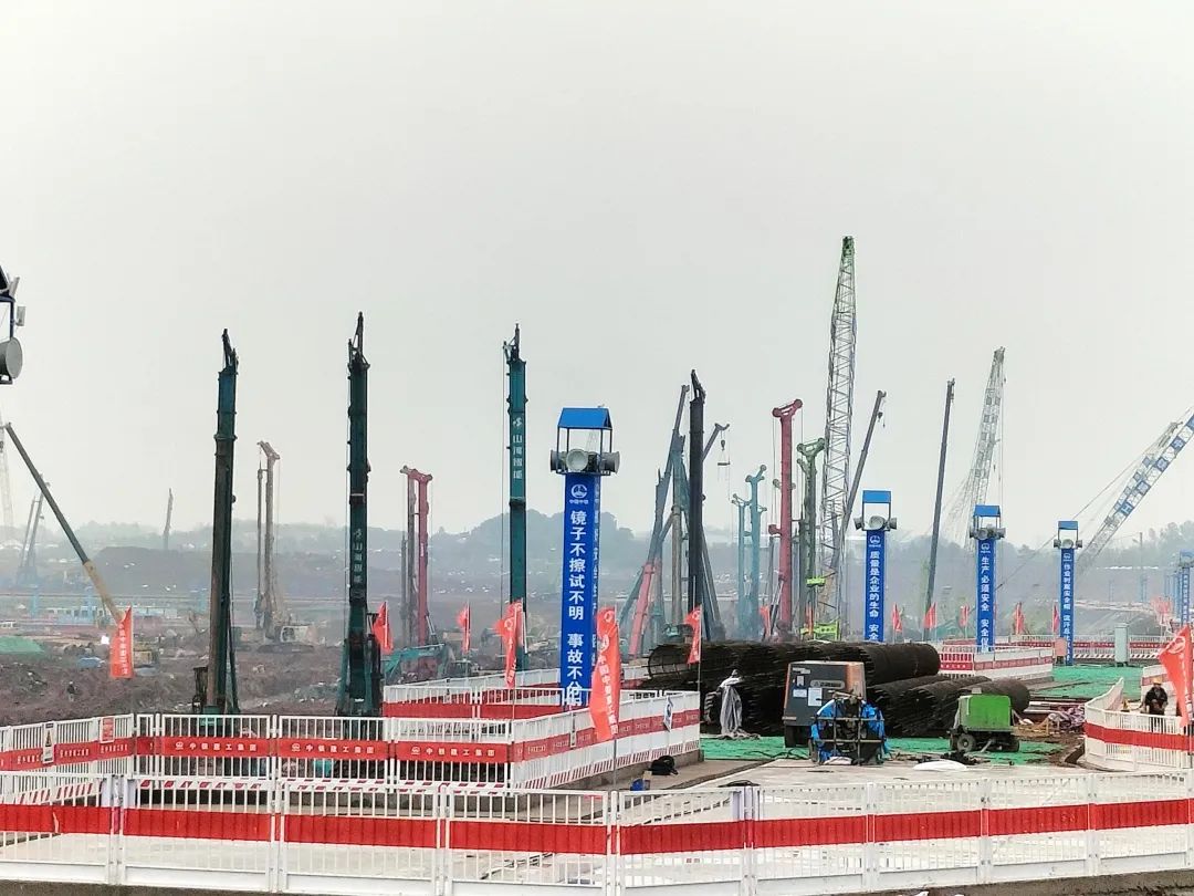 “PA视讯平台绿”精彩亮相！PA视讯平台装备全面助力长沙机场改扩建项目