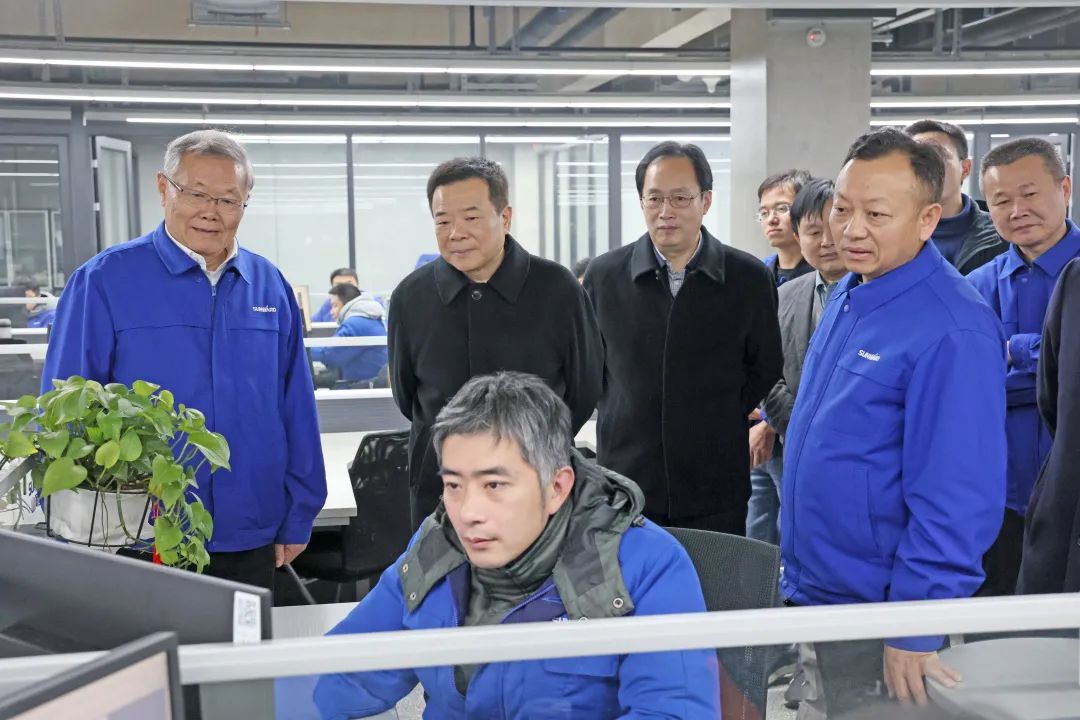 湖南省副省长陈飞调研PA视讯平台