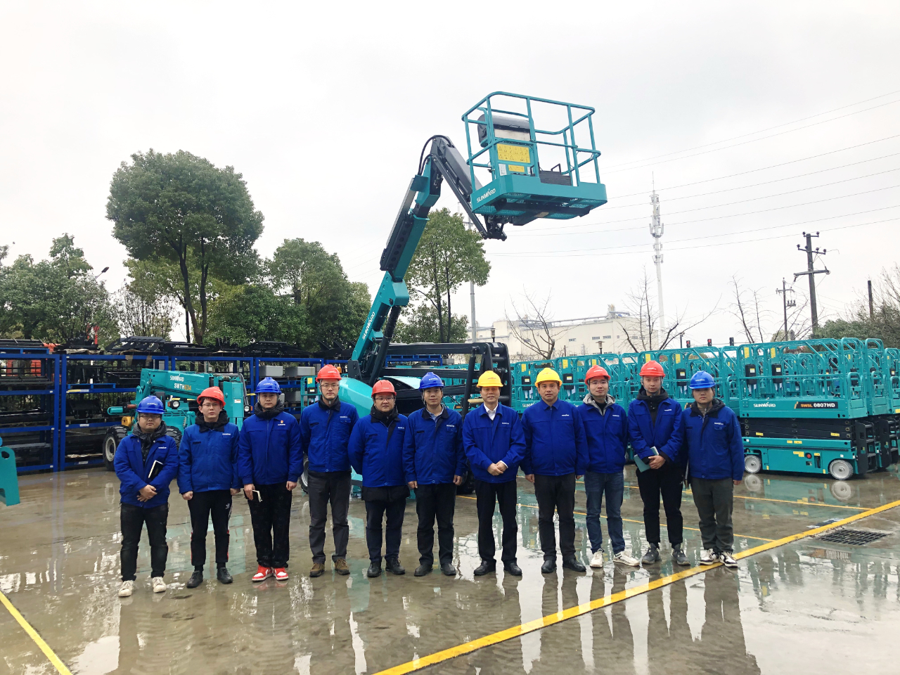 勇闯蓝海！PA视讯平台两款臂式高空作业平台正式“出道”