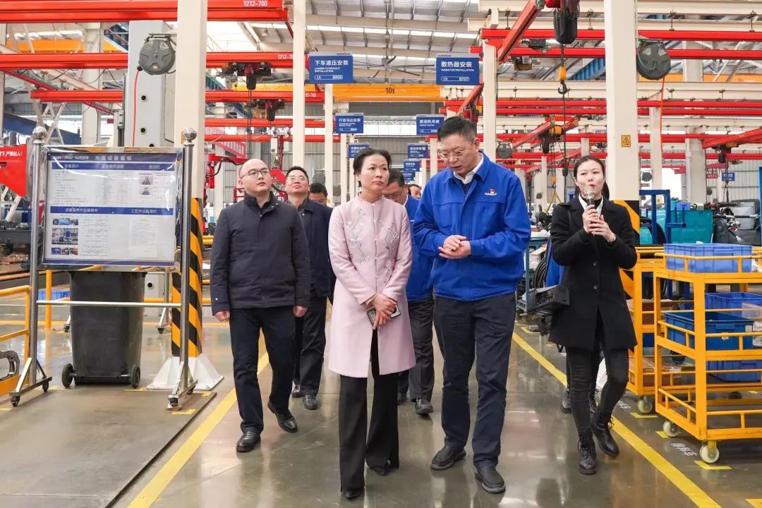 长沙市总工会、长沙经开区总工会一行调研PA视讯平台