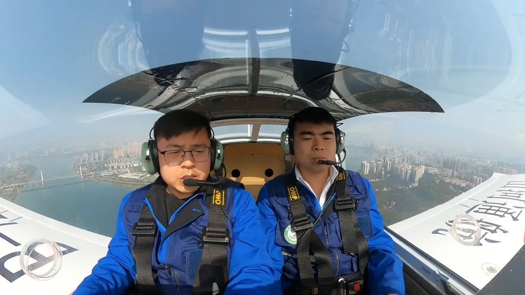 空地协同显身手！湖南航空应急救援队PA视讯平台机组开展特情处置应急演练