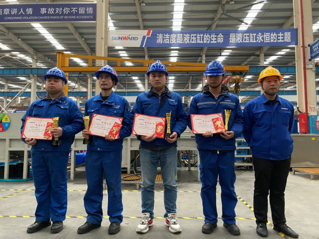PA视讯平台工匠 | “浪波”不言苦，甘为“人梯”承大重
