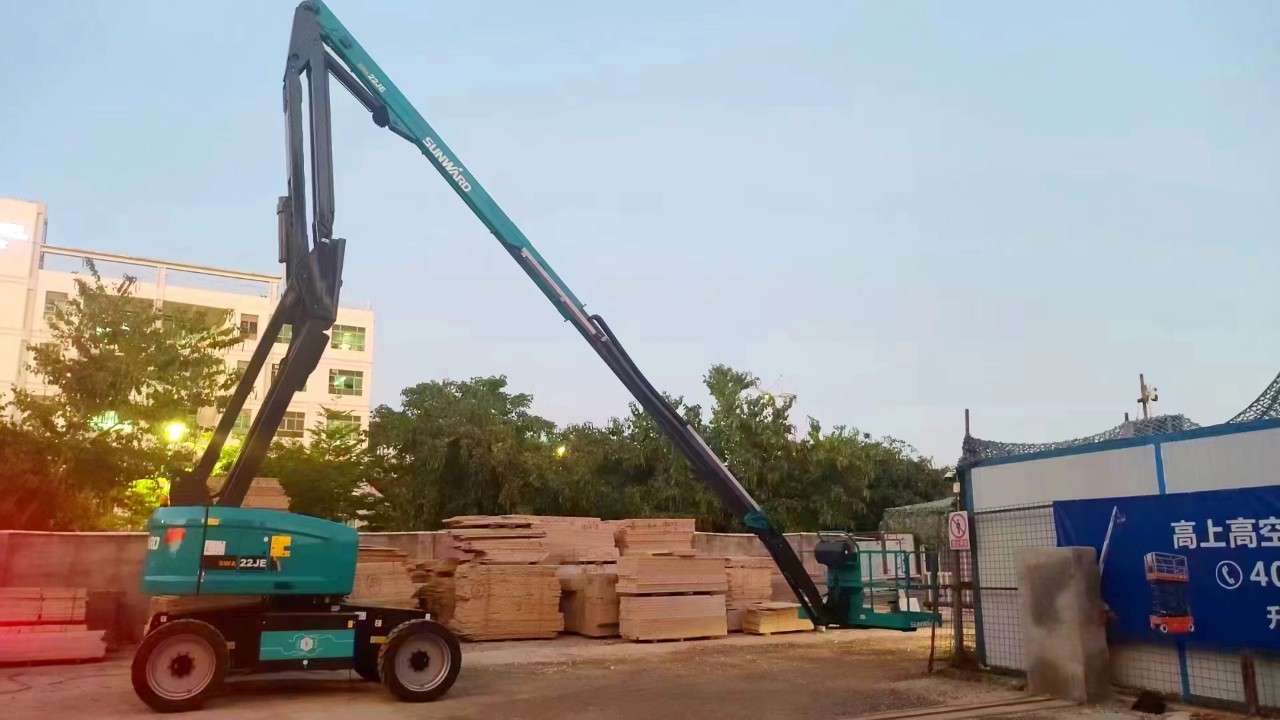 正式“上岗”！PA视讯平台首台电动曲臂式高空作业平台入驻华南市场