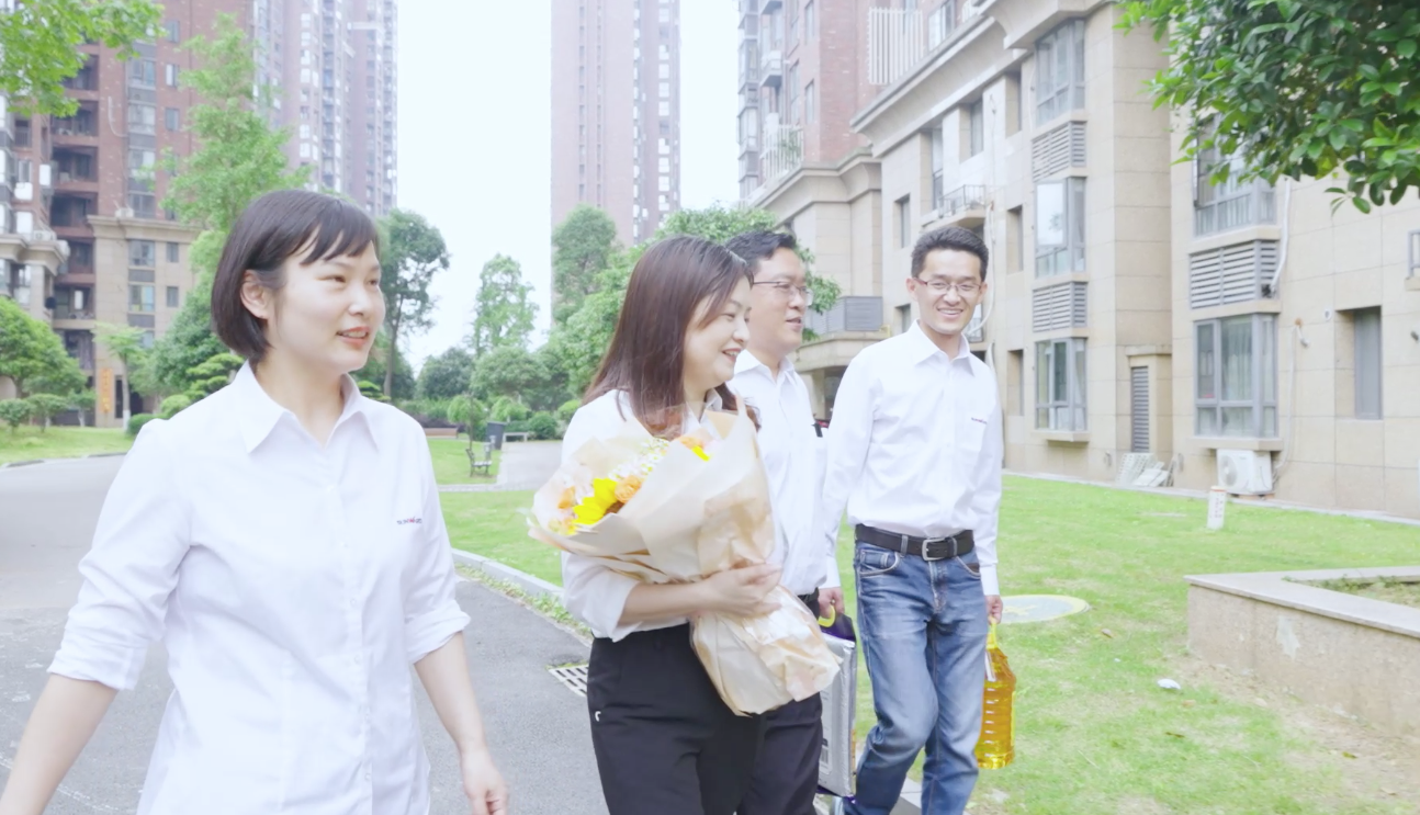 在母亲节，向你们身后的妈妈送去“PA视讯平台家园”的温暖