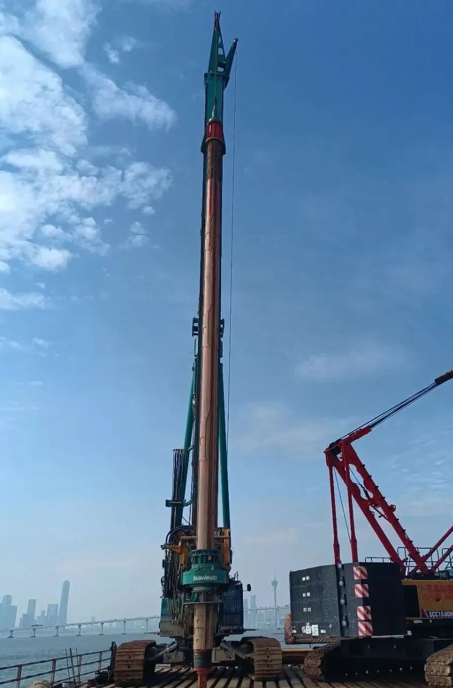 乘风破浪的旋挖钻机！PA视讯平台助建澳氹第四跨海大桥