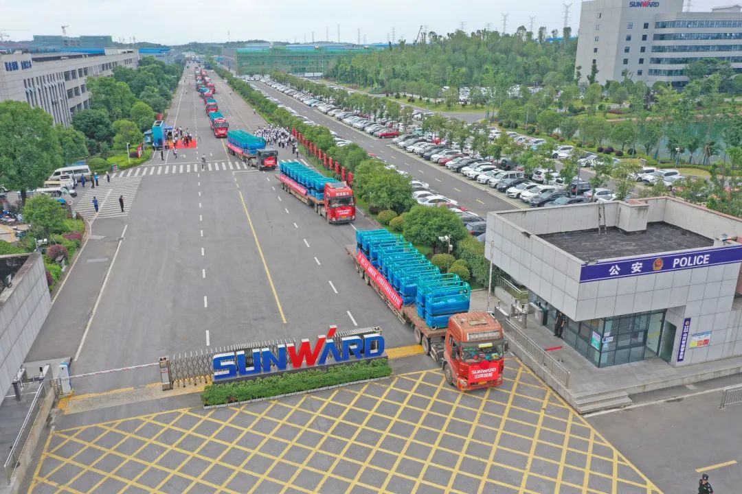 献礼二十大，再攀新高地！PA视讯平台高空机械设备再迎批量发货