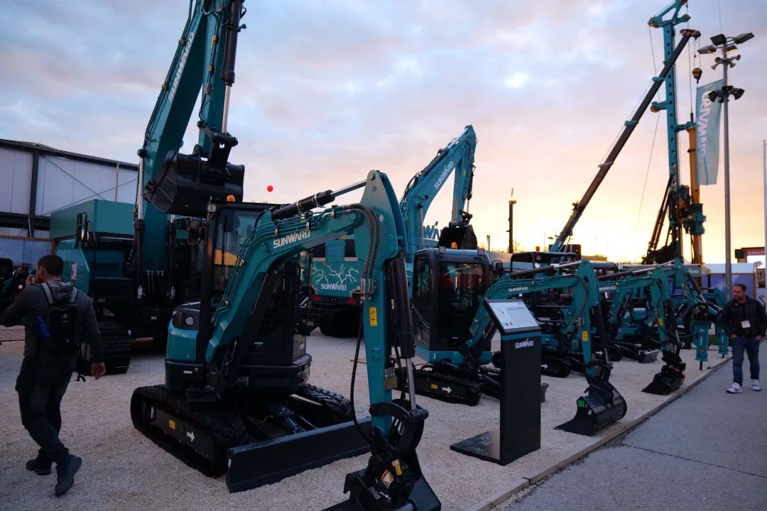 Bauma 2022 | 一组火热现场图带您重温PA视讯平台德国宝马展之旅