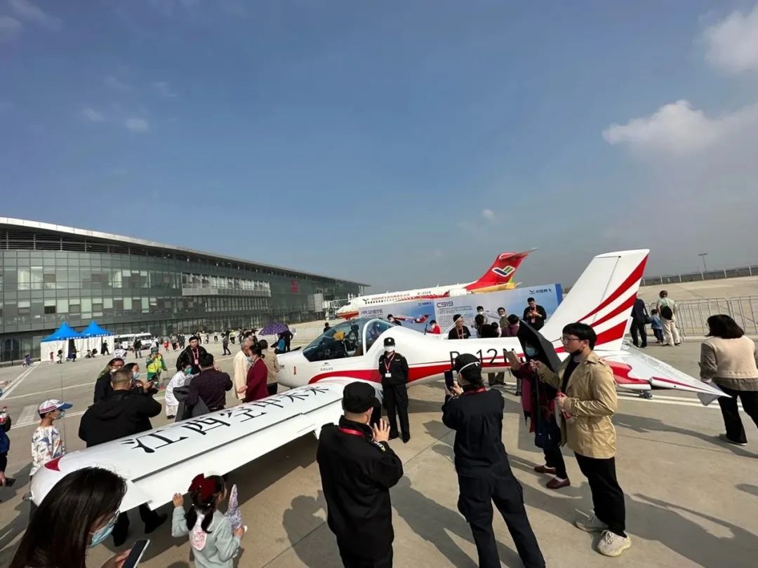 逆势飞翔！PA视讯平台航空携手合作伙伴亮相2022南昌飞行大会